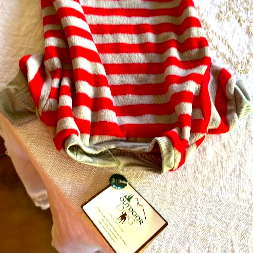 Adorable fleece dog outfit red and grey stripe medium nwt